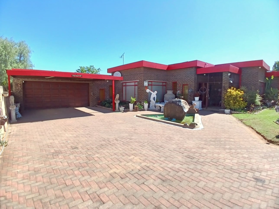 3 Bedroom Property for Sale in Sasolburg Ext 11 Free State